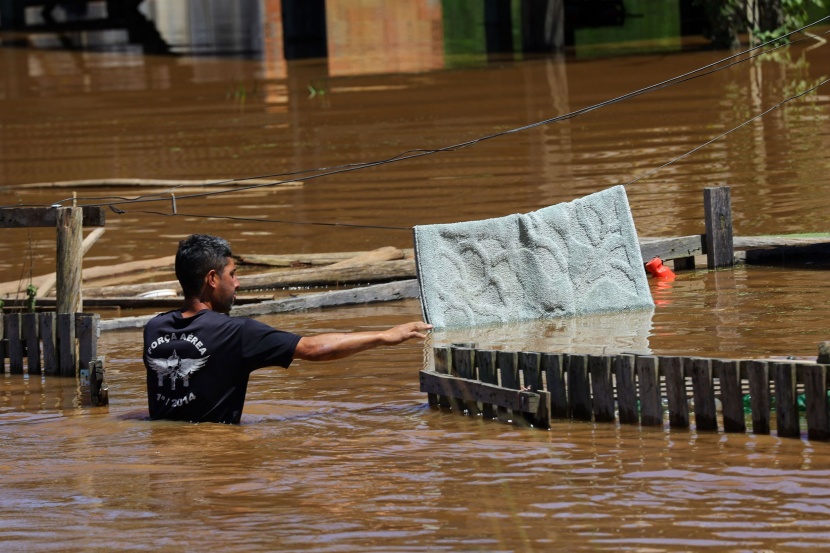 الفيضانات تقتحم المنازل في البرازيل