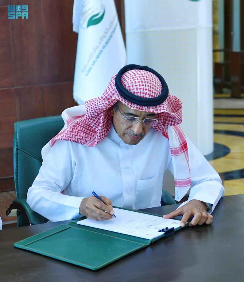 مركز الملك سلمان للإغاثة يوقع اتفاقية بقيمة 4.8 مليون ريال لتجهيز أقسام العناية المركزة في 5 مستشفيات بالسودان