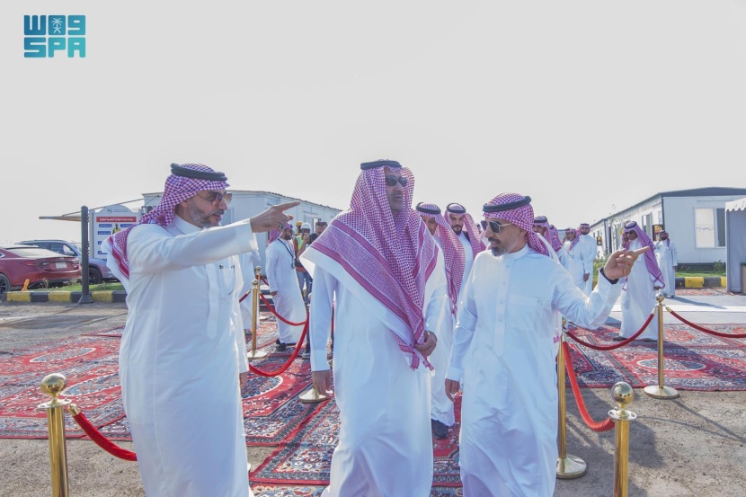أمير المدينة يزور مشاريع الذراع الاستثماري لأمانة المنطقة