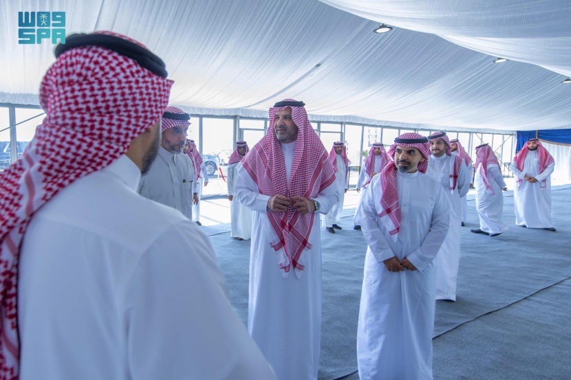 أمير المدينة المنورة يطلع على مشاريع شركة المقر للتطوير والتنمية