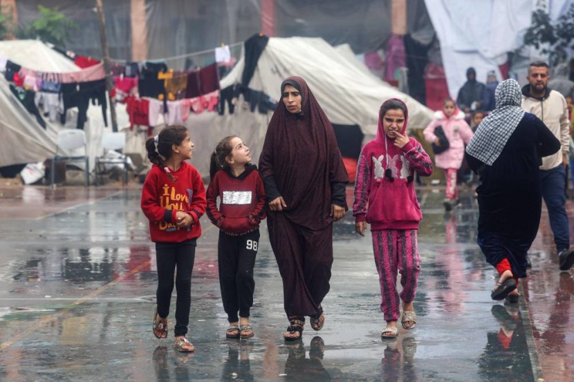 استشهاد 14200 طفل وامرأة منذ بدء العدوان الإسرائيلي على القطاع