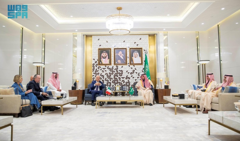 الأمير عبدالعزيز بن سعود يبحث مع وزير الداخلية الإيطالي تعزيز التعاون الأمني