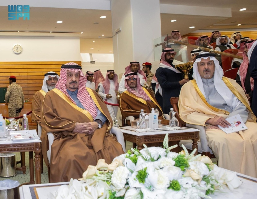 أمير الرياض يحضر أولى السباقات الكبرى على كأسي ولي العهد