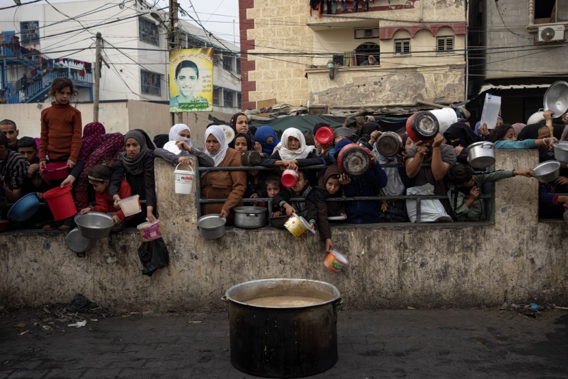 في غزة .. طوابير جوع لا تنتهي