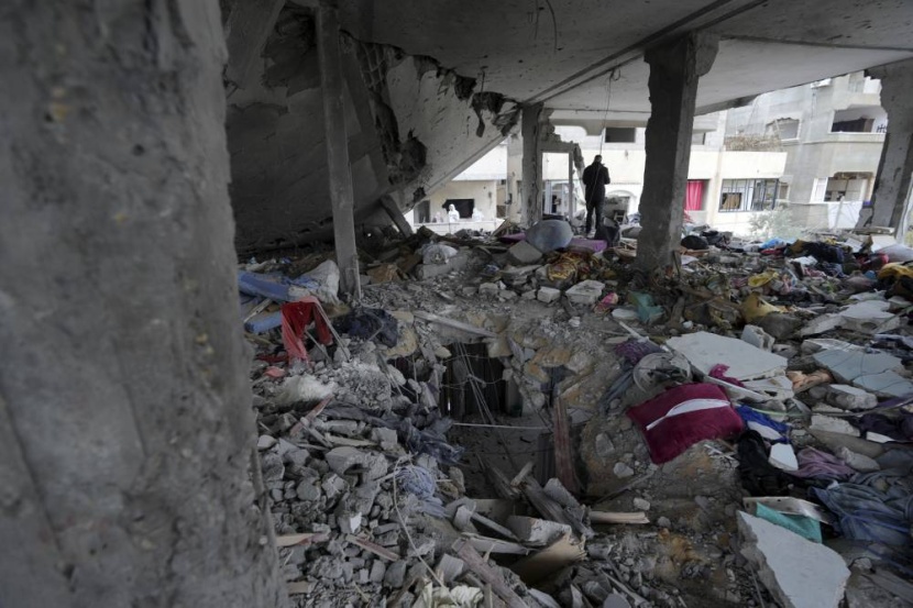 استشهاد 20 فلسطينيا في غارات إسرائيلية على وسط قطاع غزة
