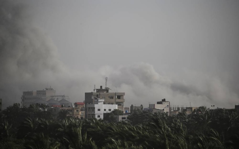استشهاد 20 فلسطينيا في غارات إسرائيلية على وسط قطاع غزة