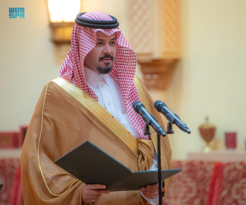 أمراء المناطق ونوابهم المعينون يؤدون القسم أمام الملك