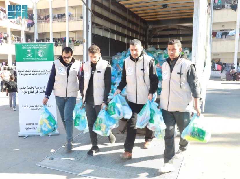 استمرار تقديم المساعدات السعودية الإغاثية للفلسطينيين المتضررين في قطاع غزة
