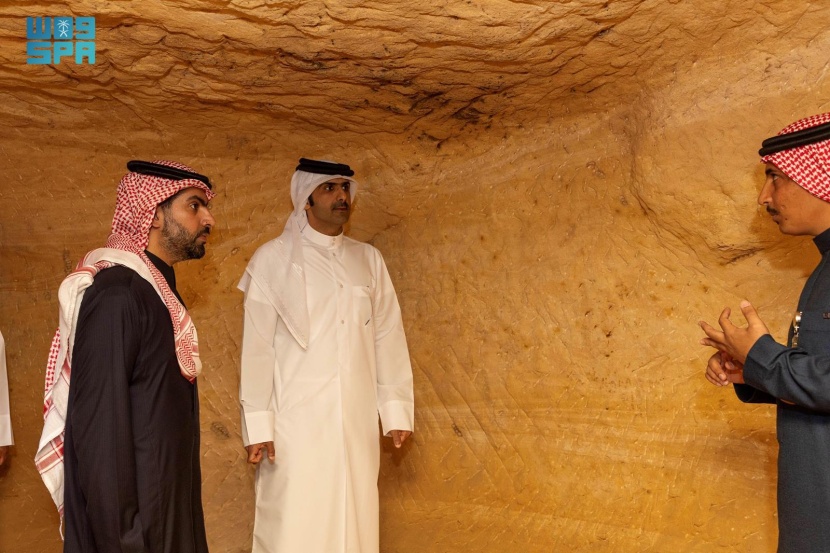 تدشين الرحلات الجوية المباشرة بين الدوحة والعلا