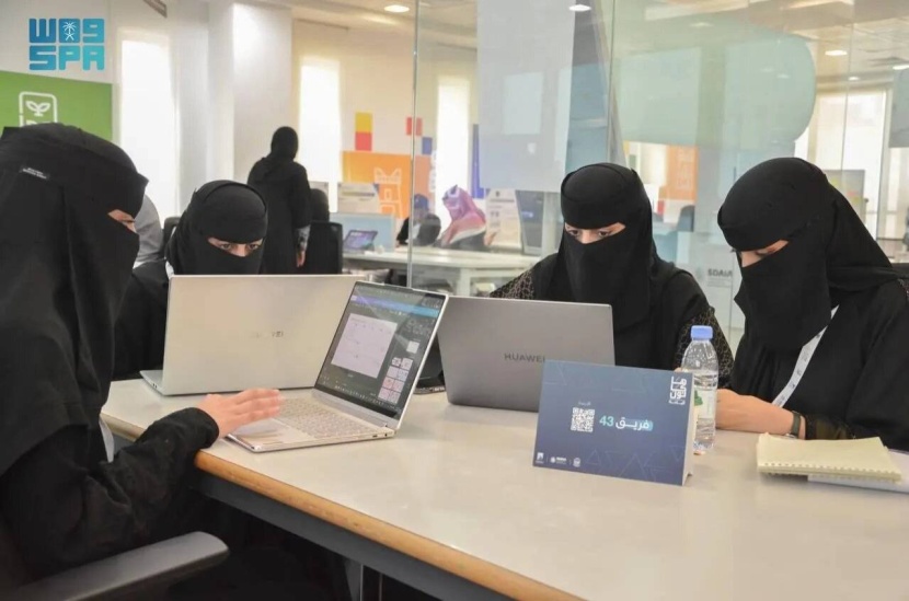 200 مشارك يواصلون تنافسهم في فعاليات «هاكاثون الباحة»
