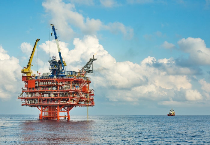 أسعار النفط تقفز 2 % وسط مخاوف من تعطل الإمدادات بسبب هجمات البحر الأحمر 