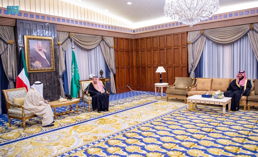 خادم الحرمين الشريفين يستقبل أمير الكويت