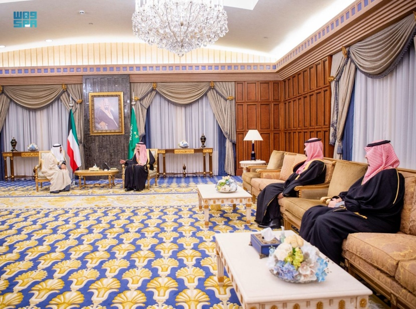 خادم الحرمين الشريفين يستقبل أمير الكويت