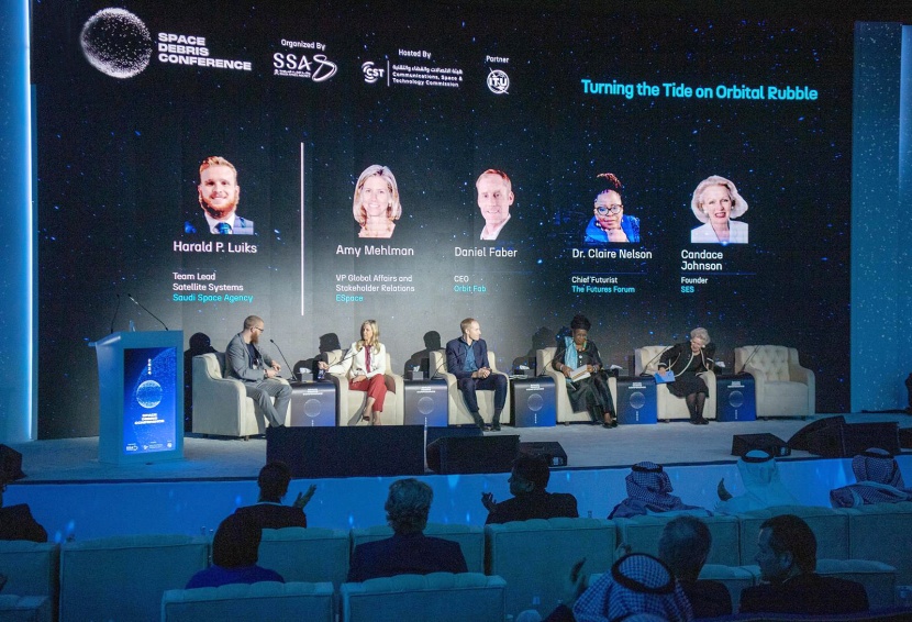 مؤتمر الحطام الفضائي يدعو إلى اغتنام فرص الثورة الصناعية الرابعة لتأمين مستقبل اقتصاد الفضاء العالمي