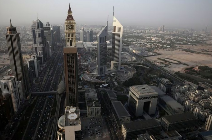 952 مليار دولار حجم التجارة الخارجية غير النفطية للإمارات في 2023