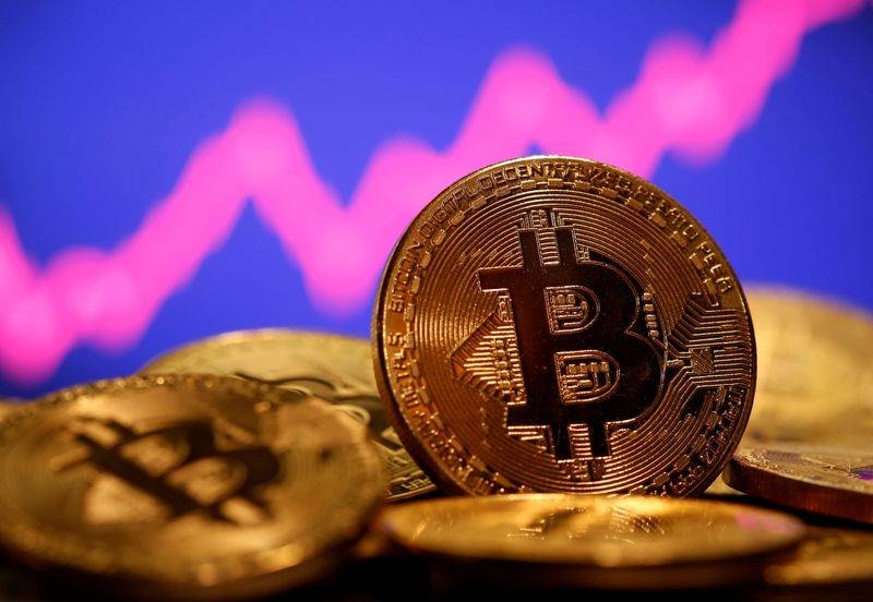 «بيتكوين» تتجاوز 44602 دولار وسط تداولات تتطلع لبيانات اقتصادية جديدة من واشنطن