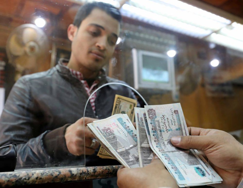 «جولدمان ساكس» عن خفض قيمة الجنيه المصري: الشروط لم تتوافر بعد