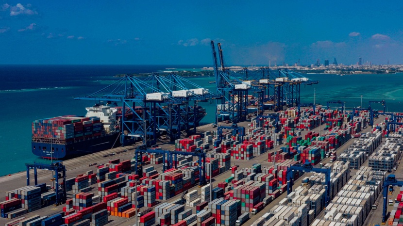 عقد لإنشاء منطقة لوجستية متكاملة في ميناء جدة باستثمارات 175 مليون ريال