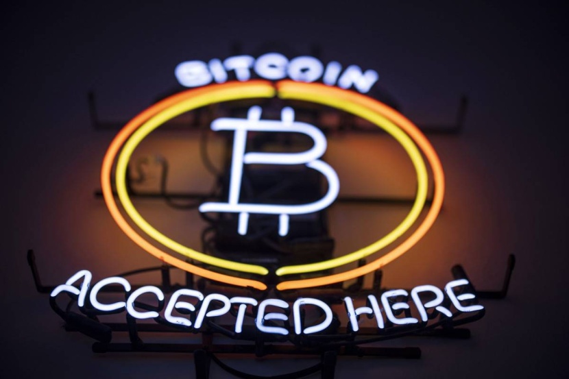 سعر بيتكوين يتذبذب حول 63 ألف دولار مع ترقب توقعات الفيدرالي