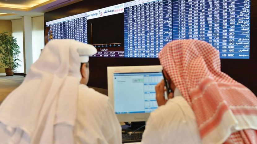 انخفاض البورصات الخليجية بفعل هبوط أسعار النفط و"المصرية" تخسر 2.9 %