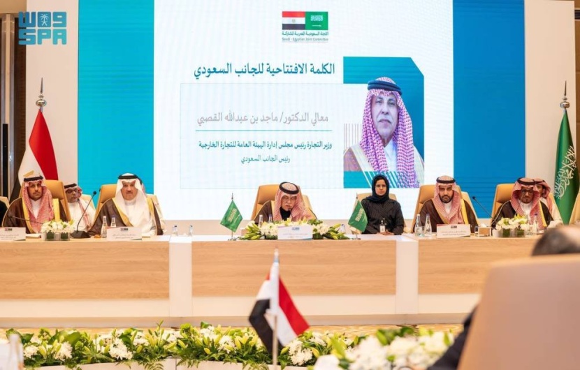 وزير التجارة يؤكد حرص السعودية على تعزيز العلاقات التجارية مع مصر