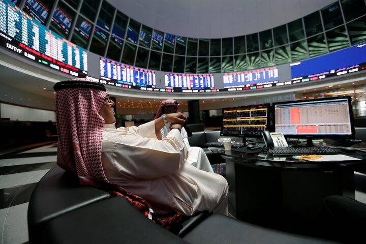 تراجع معظم بورصات الخليج مع تقييم المستثمرين لأحدث أرباح الشركات