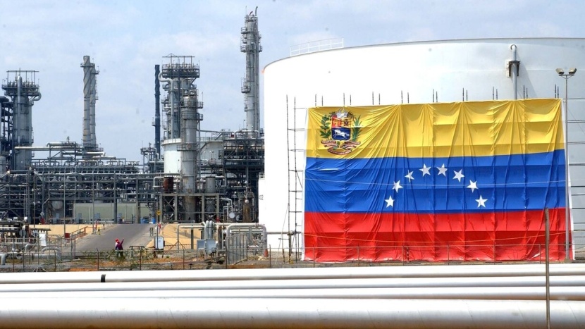 خسائر بمليارات بسبب الفساد في قطاع النفط في فنزويلا