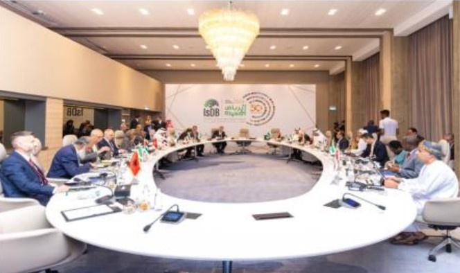 البنك الإسلامي للتنمية يخصص 418 مليون دولار لتعزيز الطاقة النظيفة والأمن الغذائي والنقل في طاجيكستان وبنين وساحل العاج وتركيا