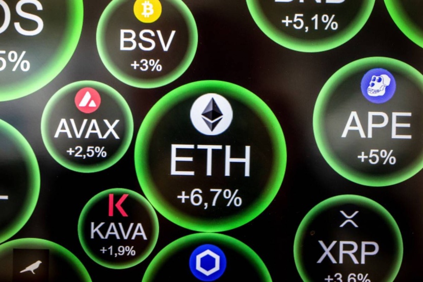 "إيثريوم" تواصل ارتفاعها وسط تكهنات بإطلاق صناديق متداولة للعملة