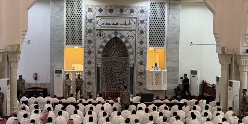 خطيب يوم عرفة: الحج ليس مكانا للشعارات السياسية ولا التحزبات