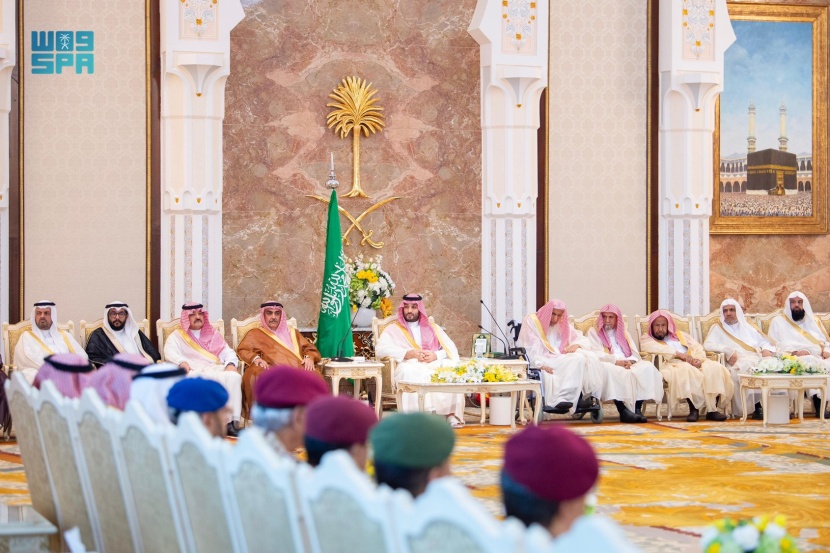 ولي العهد لقادة القطاعات العسكرية: سنواصل تقديم كل ما يخدم قاصدي الحرمين الشريفين