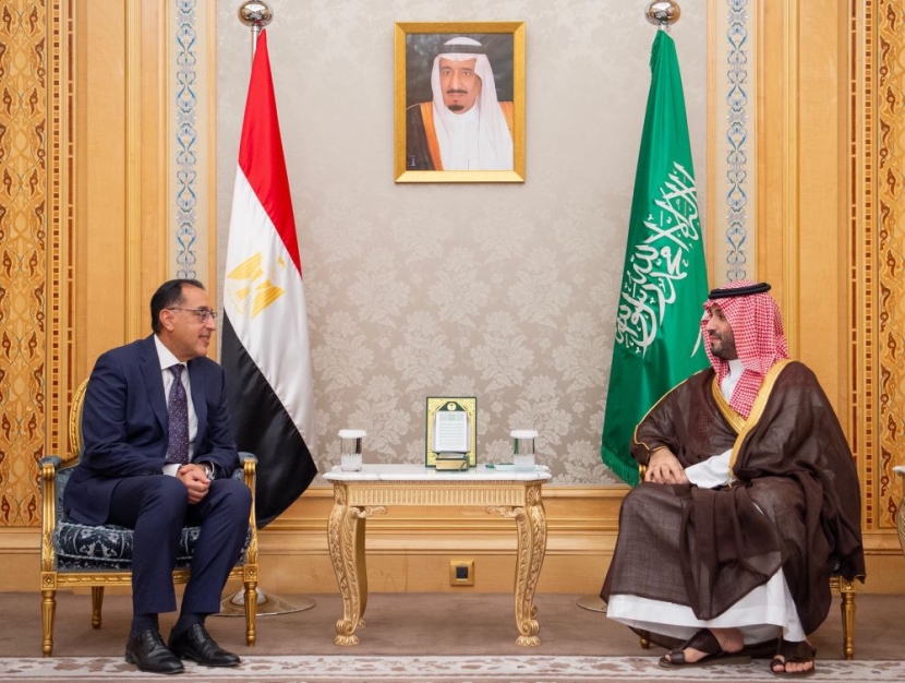 ولي العهد السعودي يستعرض مع رئيس الوزراء المصري آفاق التعاون وسبل تطويره