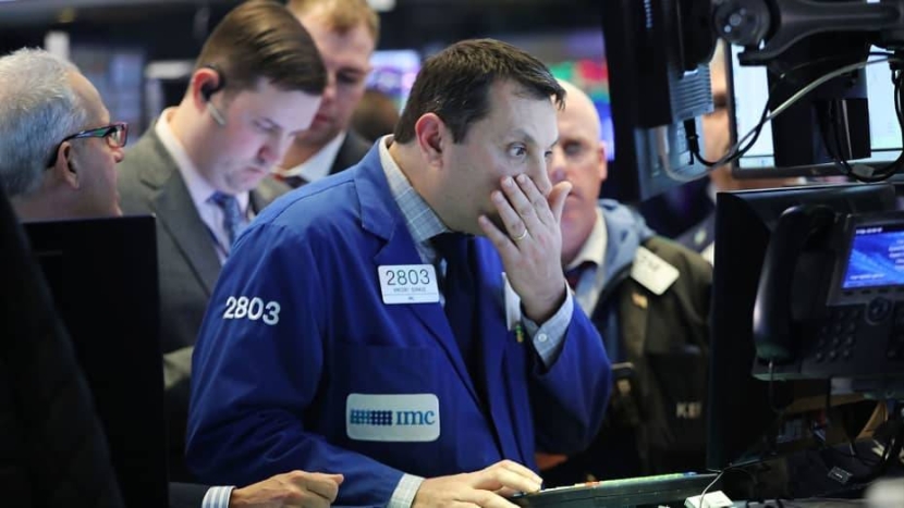 مع بدء سقوط أوراق الشجر لا تتجاهل التاريخ .. سبتمبر قد يكون كئيبا للأسهم