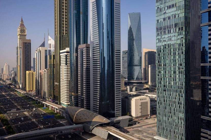 انتعاش نمو القطاع الخاص غير النفطي في الإمارات خلال أغسطس