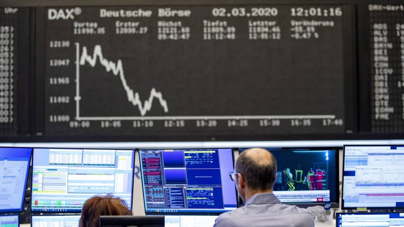 الأسهم الأوروبية تتراجع بفعل التضخم الأمريكي .. المستثمرون يترقبون الميزانية الفرنسية