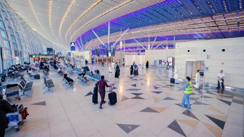 مطار الملك عبدالعزيز الدولي يسجل رقما قياسيا.. 161 ألف مسافر في يوم