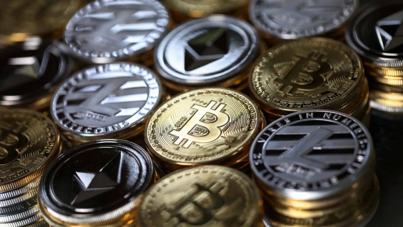 سعر "بيتكوين" يتخطى 81 ألف دولار للمرة الأولى .. تأثير فوز ترمب يتواصل