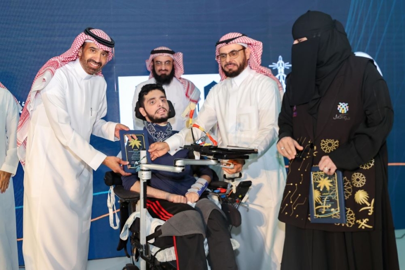 وزير الموارد البشرية لـ"الاقتصادية": حاصرنا البطالة بحزمة إستراتيجيات والتوطين المناطقي