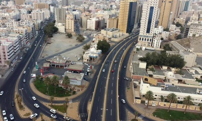 "إس آند بي": المشاريع الكبرى تواصل دفع إصدارات الديون السعودية في 2025