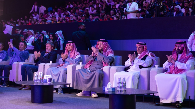 السعودية تدخل "جينيس" للأرقام القياسية وتتوج الفائزين بكأس العالم للدرونز