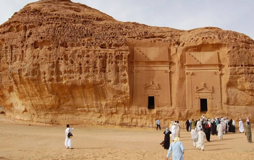 مع غياب حرارة الشمس في السعودية .. السياحة الشتوية تستحوذ على 53 % من إيرادات القطاع