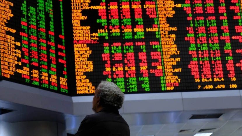الأسهم الآسيوية تخالف الأمريكية وترتفع لليوم الرابع بحثا عن فرص بديلة