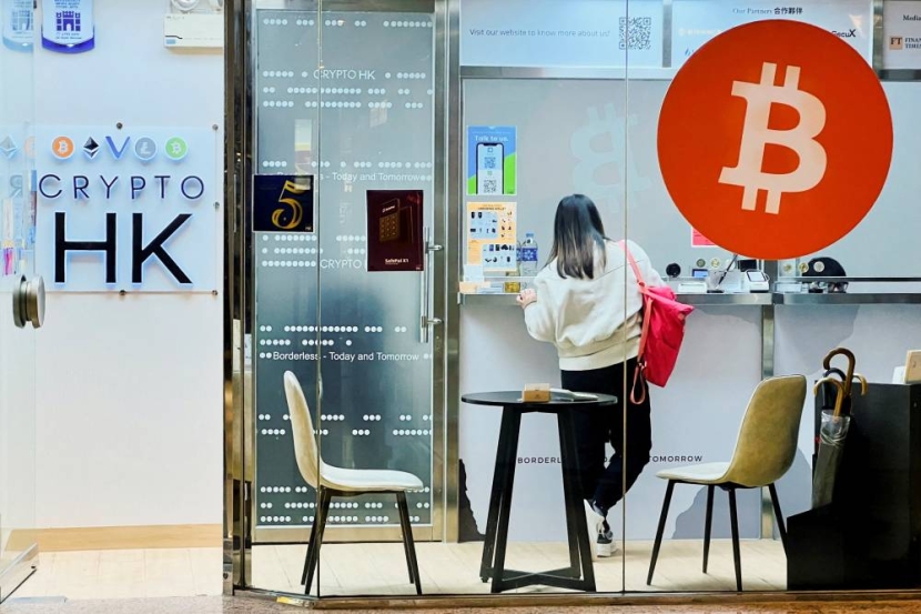 العملات المشفرة البديلة تتفوق على "بيتكوين" وسط موجة مخاطرة