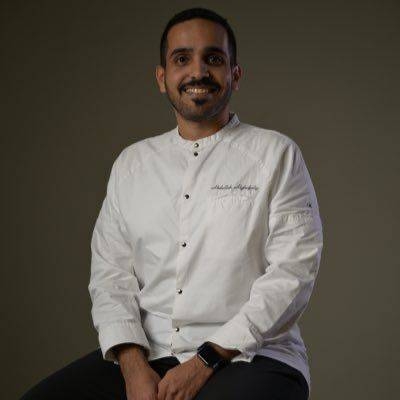 طبيب سعودي يهجر عمله من أجل الحلويات .. هواية ودراسة فتأسيس شركة
