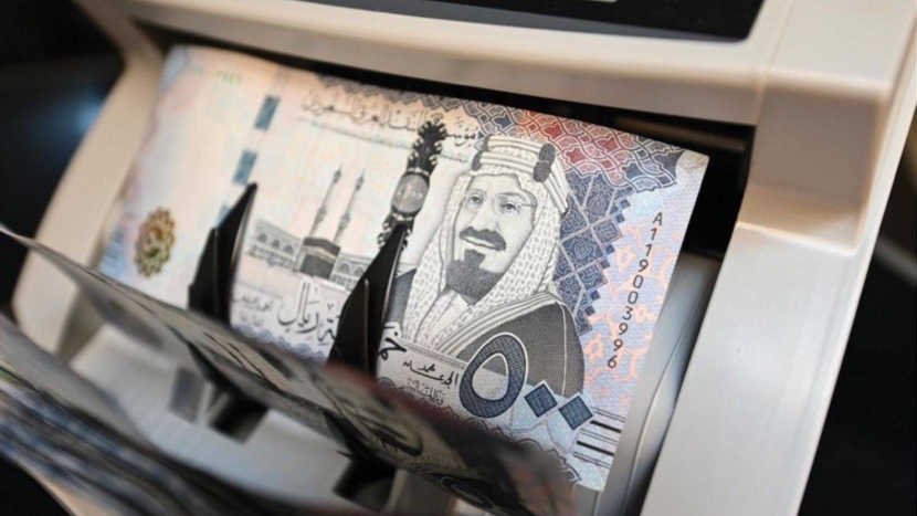 الاحتيال المالي على 41 ضحية عبر منافذ البيع الإلكترونية يسجن مواطن 5 سنوات
