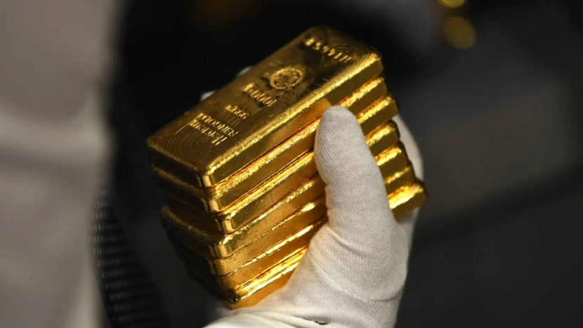 الذهب يواصل ارتفاعه القياسي متجاوزا 3500 دولار بعد انتقادات ترمب للفيدرالي