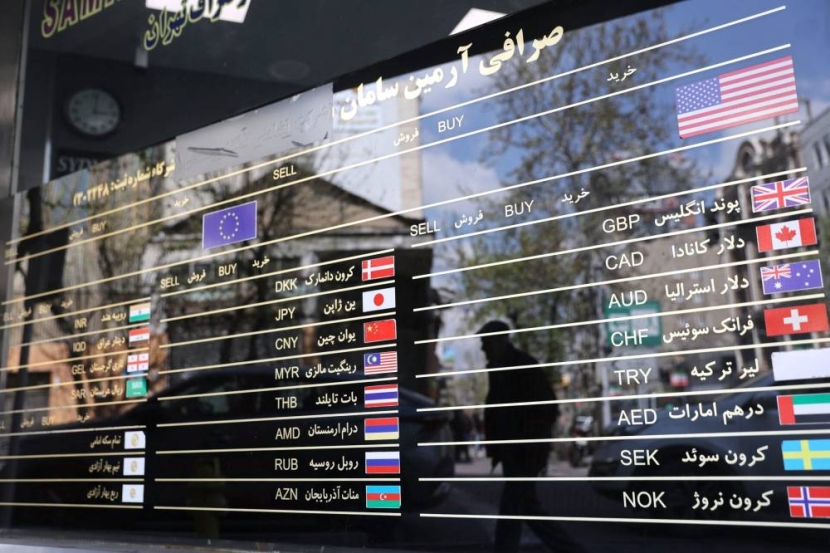 إيران تعتزم تغيير قيمة عملتها عبر حذف أصفار منها وسط رياح اقتصادية معاكسة