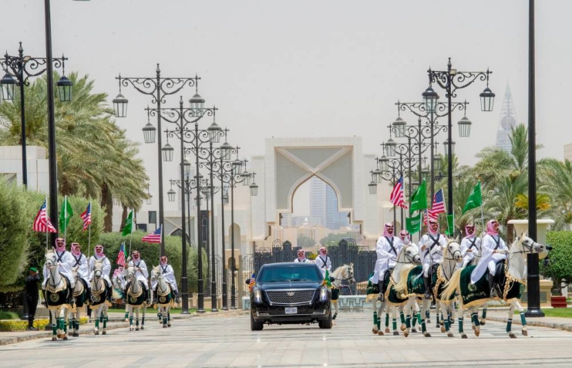 من موكب الرئيس الأمريكي إلى ذاكرة السعوديين .. "كاديلاك" حكاية عشق لعقود