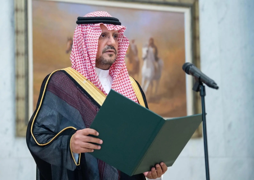 أمام الملك .. أمراء يؤدون القسم عقب صدور الأوامر الملكية بتعيينهم في مناصبهم الجديدة