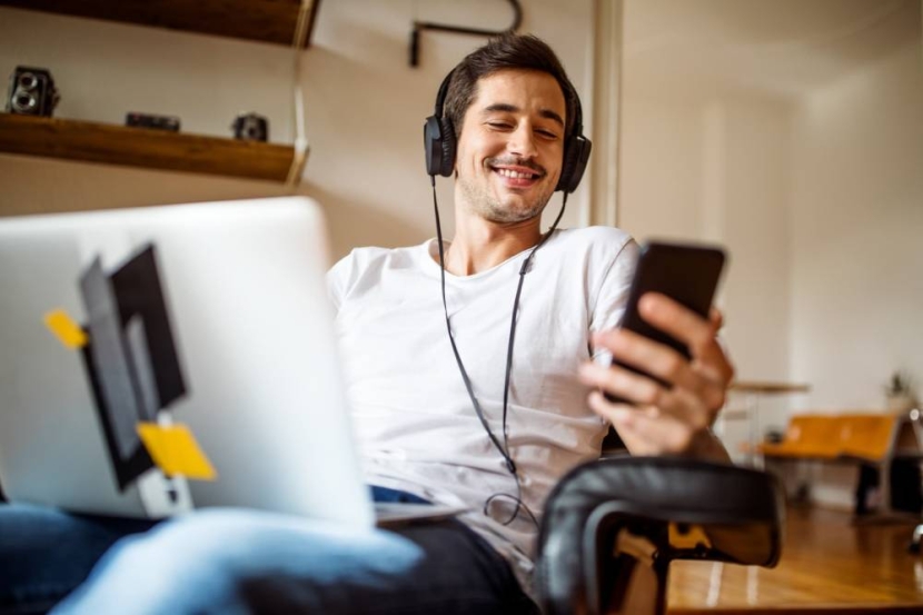 المستثمرون الشباب يعيدون التفكير في إستراتيجياتهم لمواكبة تذبذب السياسات التجارية